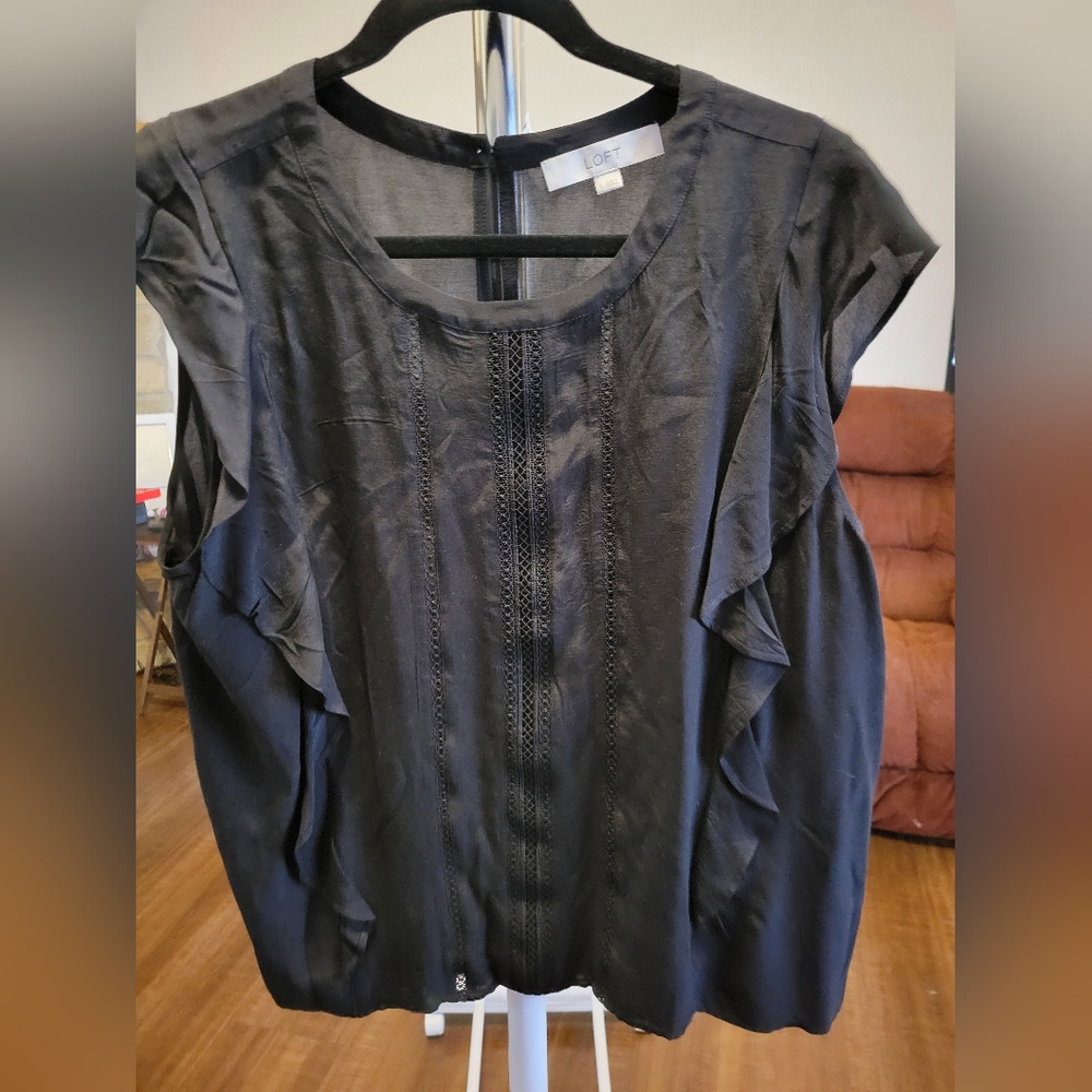 LOFT Black Ruffle Women's Blouse